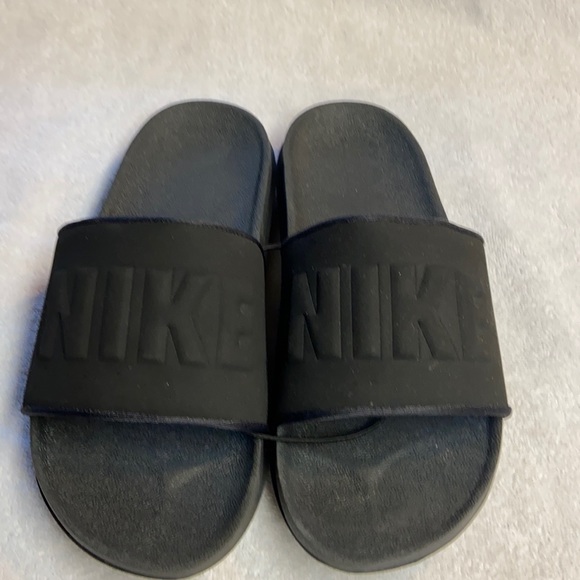 nike revive foam sandals